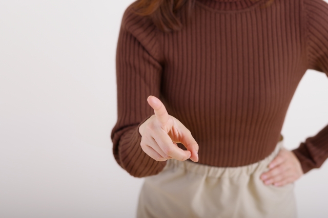 パワハラする女性